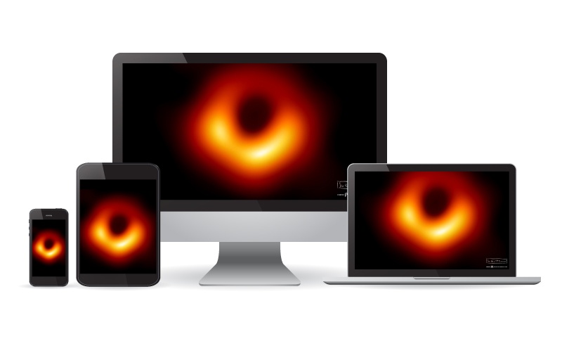 Divers appareils avec une image d'un trou noir